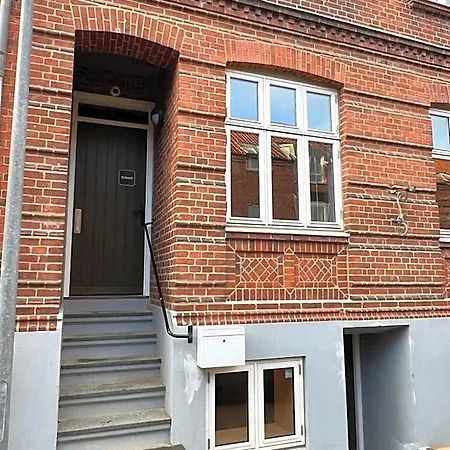 Byhuset - Haven 10 Lejlighedshotel 3*